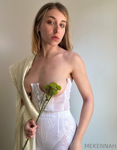 mekennaharchives étoile xxx des photos