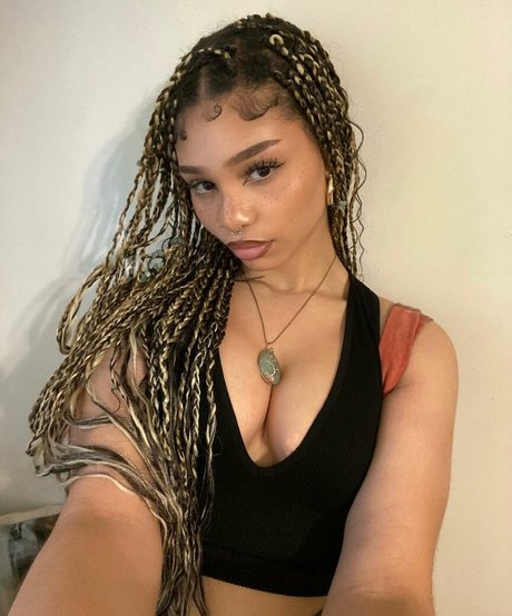 Oirpacid modèle xxx des photos