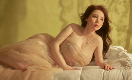 visage blond uniquementfans haut de gamme archive