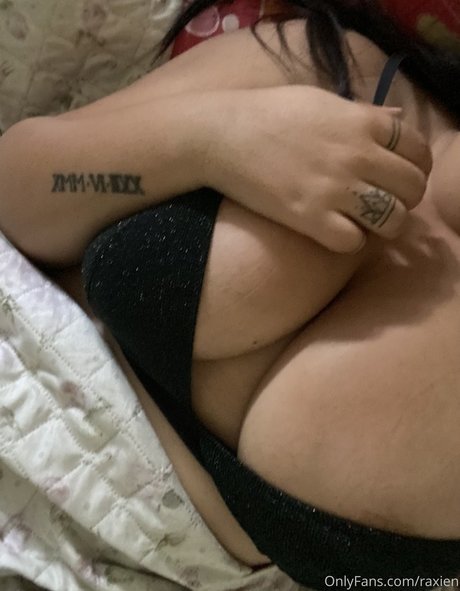 Raxien star du sexe img