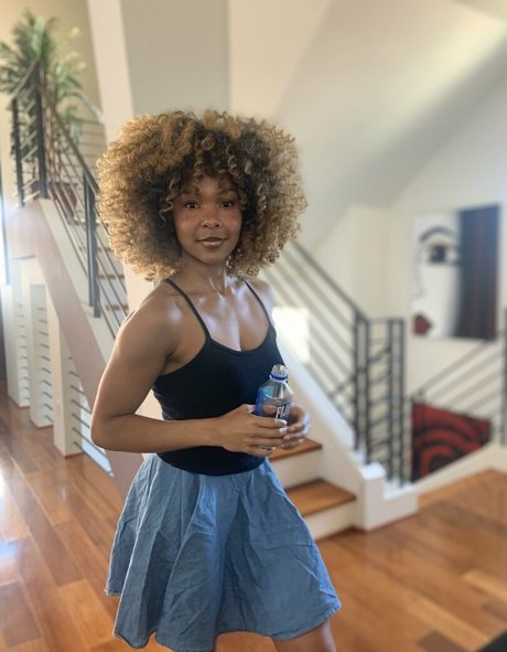 Pumkinwu actrice de nus archive