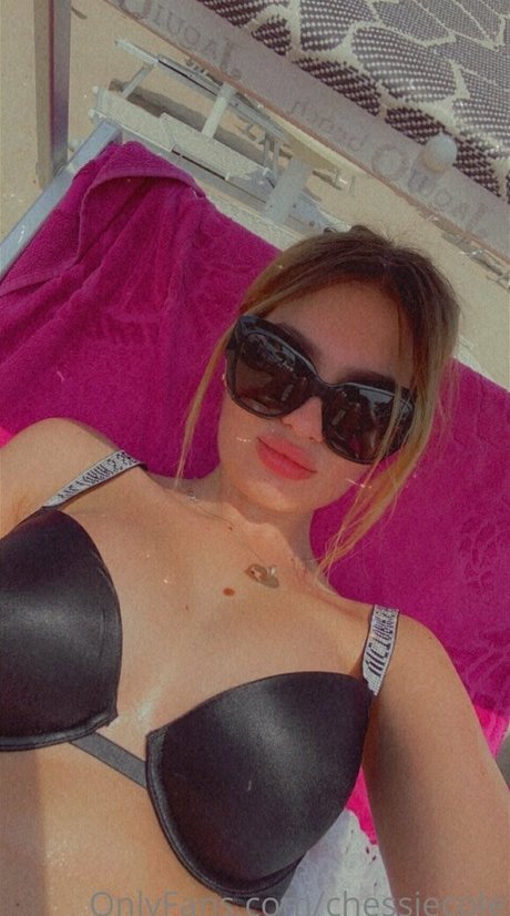 chessiecole actrice artistique photo