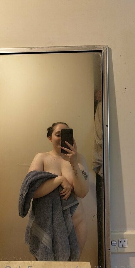 emilia 123 actrice artistique galerie