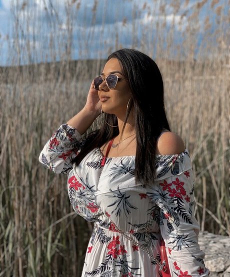 reine de pique onlyfans gratuit xxx collection