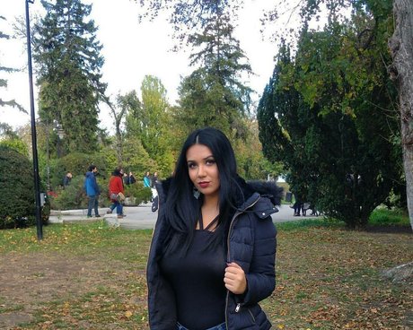 Emina Jahi étoile gratuite collection