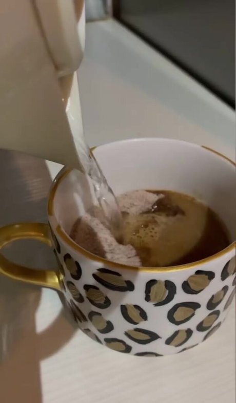 Emina Jahi modèle exclusif galerie