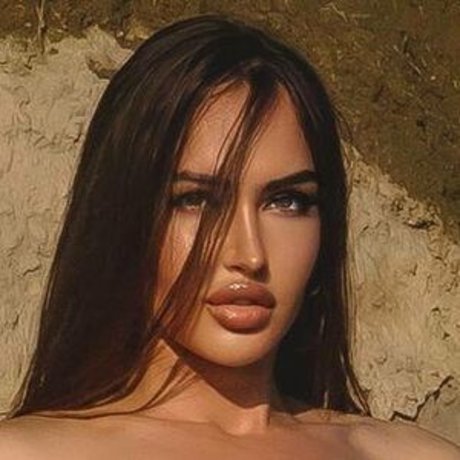 Nika Cocos star du porno gratuite images