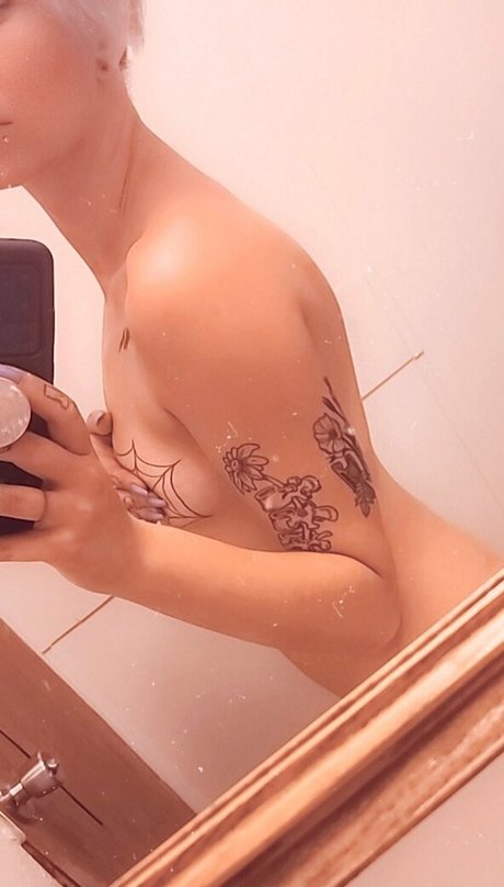 fcassibreee étoile nue galerie