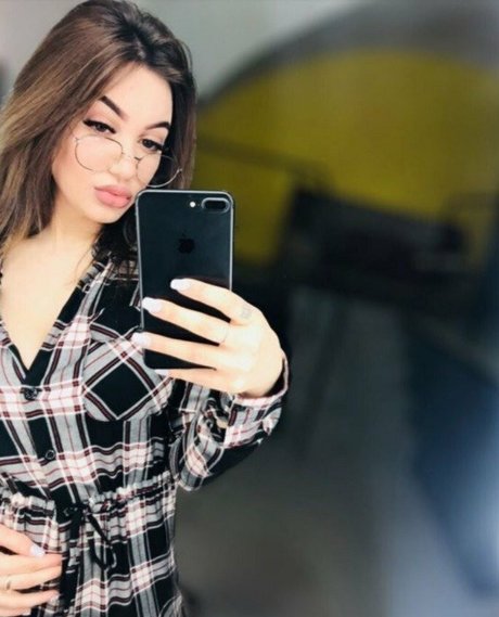 seuls les fans potelés parfait nu galerie