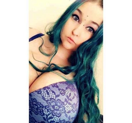 RainIsWet modèle porno img